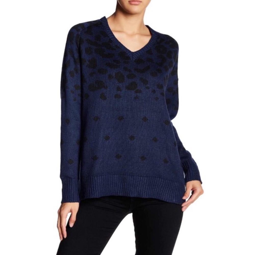 ☀️NEW John & Jenn Leopard Knit Print Sweater Small